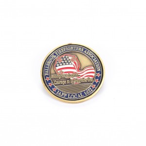 Common double-sided badge8