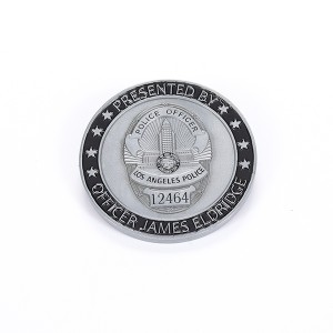 Common double-sided badge10